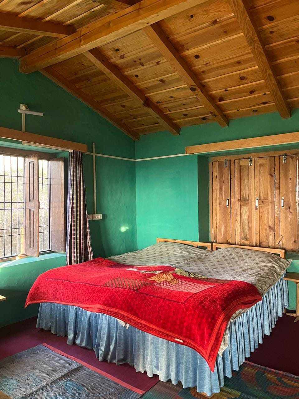 Joshi Cottage in Binsar, Almora Range — photo 1 of 9