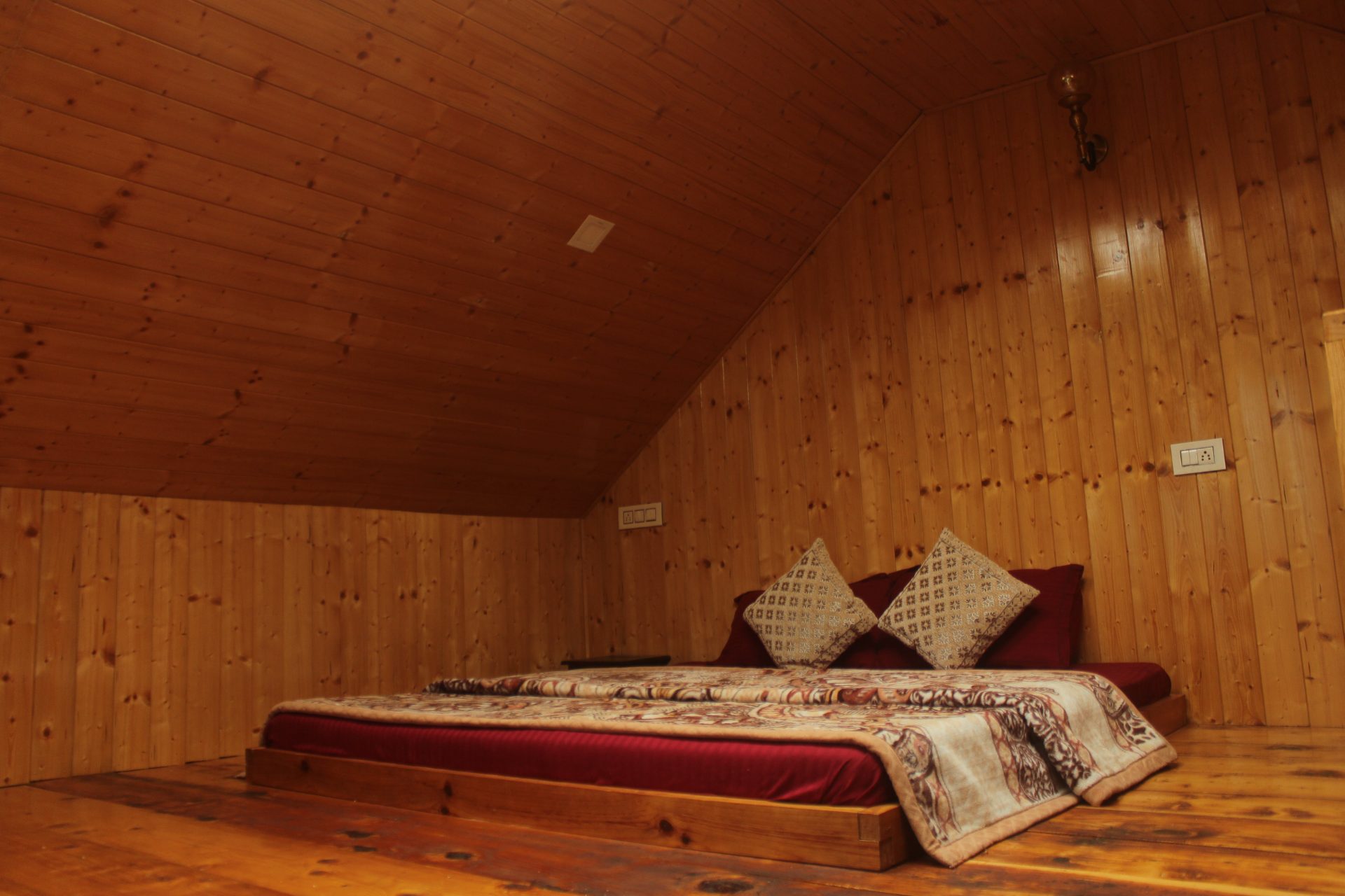 Latoda Wooden Cottage — photo 19 of 19