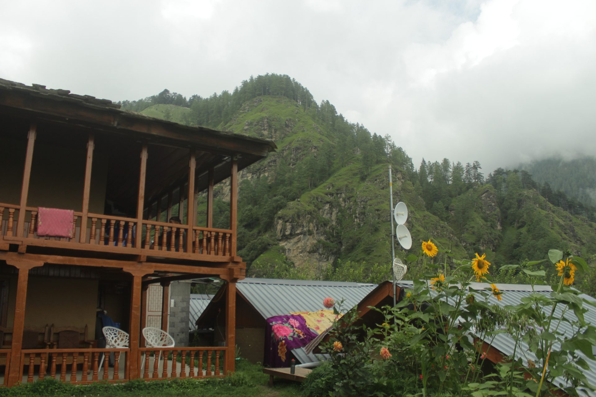 Laida Heaven Homestay in Banjar, Jibhi — photo 2 of 9